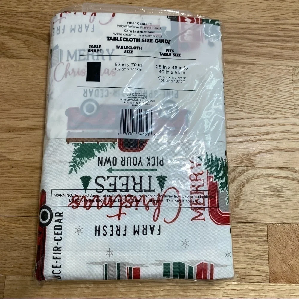 Red Pickup Truck Table Cloth Christmas Tree NWT White Green